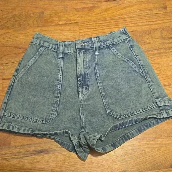 Wild Fable High-Rise Jean Shorts 4 - Picture 1 of 3